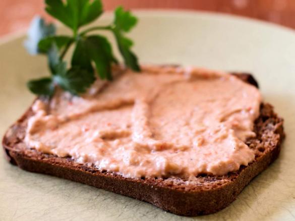 Ricotta-Auberginen-Paprika-Streich