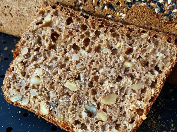 Malzbier Dinkel Körner Brot ( ein Klassiker mal etwas anders )