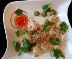 Gerrys lauwarmer Glasnudelsalat Bangkok mit Garnelen, Koriander und Wasabi Peanuts