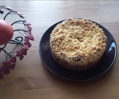 Apple crumble cake