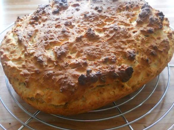 Buttermilchbrot mit Röstzwiebeln