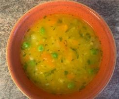 Gemüsesuppe - passend zum abnehmen