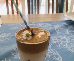 Dalgona Coffee  (Instant-Kaffee-Schaum)