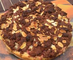 Rhabarber Kuchen mit Vanille Pudding und Kakao Krümeln