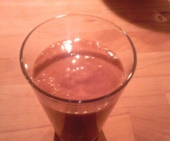 Grüner Smoothie mit Erdberren