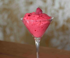 Himbeereis mit Banane