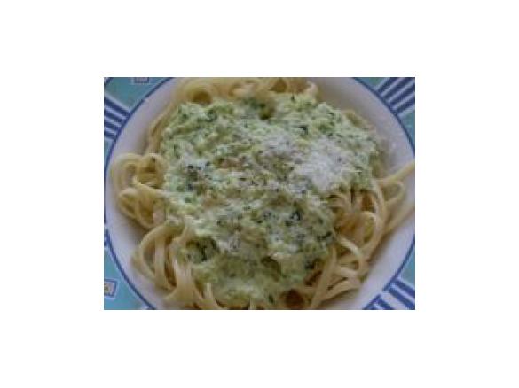 Zucchinicremesauce mit Nudeln