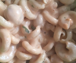 Käsesauce mit Basilikum