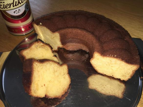Eierlikörkuchen