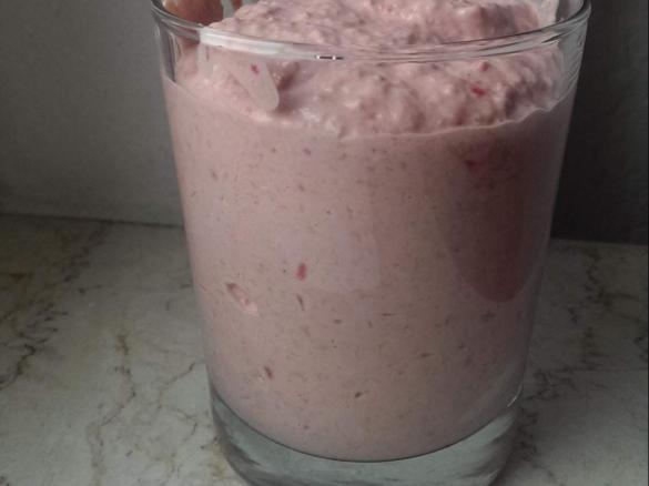 Früchtequark mit Haferflocken