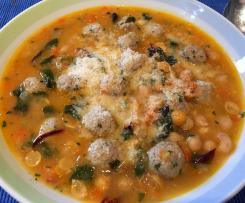 Italienische Kichererbsensuppe mit Fleischbällchen