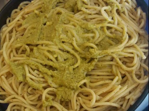 Spagetti Pesto
