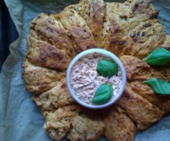 Tomatenbrot mit Tomatenbutter 