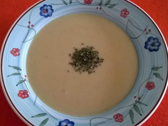 Cremesuppe von roten Linsen- Low fat