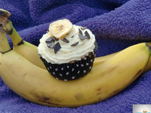 Banana-Split Cupcakes