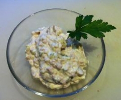 Fleischsalat mit Ananas und Porree