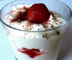 Erdbeer-Mascarpone-Schichtdessert 