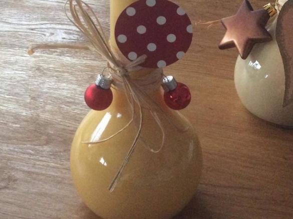 Likör aus Mandarine, Buttermilch und 43er