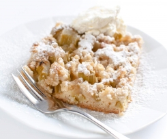 Rhabarberkuchen/Obstkuchen mit Streusel