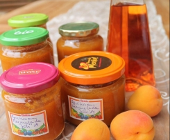 Aprikosenmarmelade mit Schuss