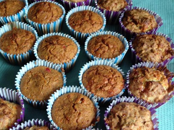 Käse-Muffins mit Paprika oder Schinken