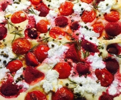 Erdbeer-Tomaten-Focaccia