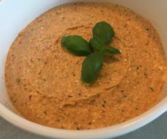 Oliven-Paprika-Feta Creme