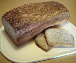 Super-locker-leckeres-Dreikornbrot