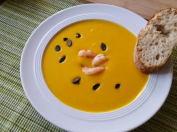 Kürbiscremesuppe mit Karotten