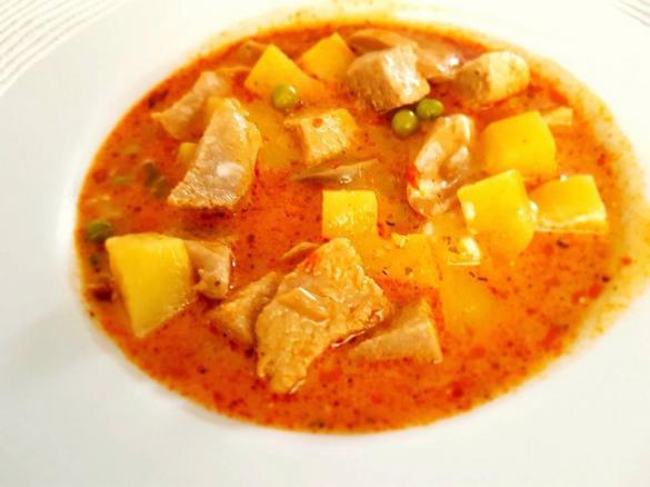 Champignon – Kartoffelsuppe mit Putenfleisch und Frischkäse