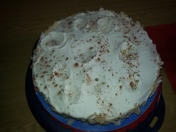 Apfel-Amaretto Weihnachtstorte