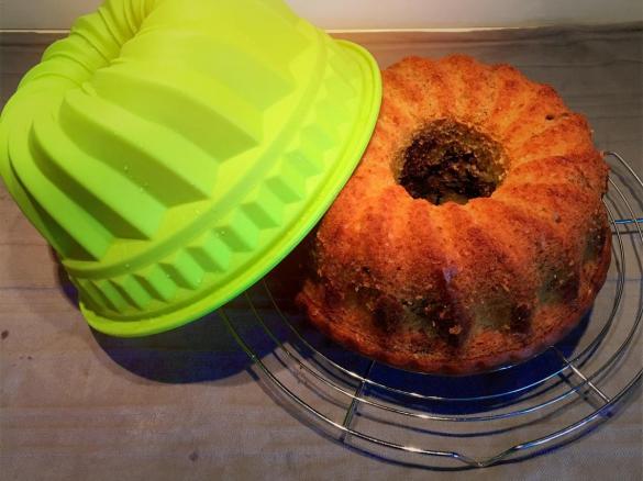 Luftiger Marmorkuchen mit Eierlikör