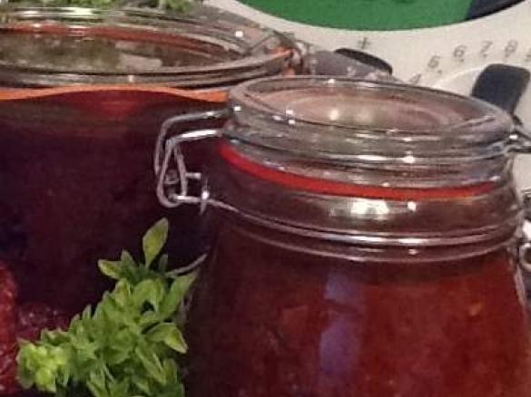 Patè von getrockneten Tomaten 