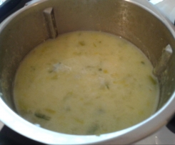 Vichyssoise  (kalte Kartoffel-Lauch-Suppe)
