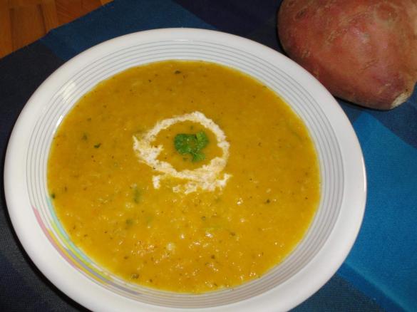 Spitzkohl-Süßkartoffel Suppe / low carb