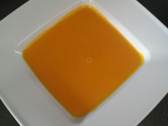 Variation von Kürbissuppe  (weltbeste)