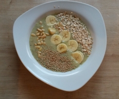 Smoothie-Bowl Banane-Kiwi