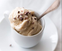 Schnellstes (gesundes) Bananen-Mandel-Eis ohne Eismaschine {Nice Cream}