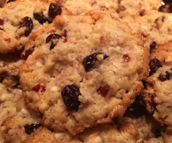Yummie! American Cranberry Macadamia Cookies