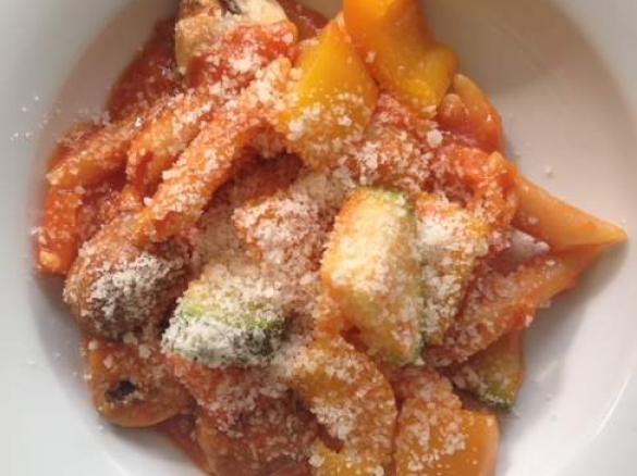 Siegerpasta: Nudeln mit buntem Gemüse