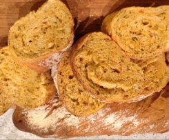 Ciabatta mit Tomaten und Kräutern