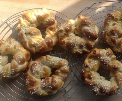 Goldgelbe Kamut Hefekränze-extrem gesund, extrem lecker!