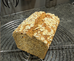 Kleines Dinkel-Roggen-Vollkornbrot