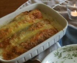 Überbackene Pfannkuchen mit Spargel