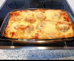 Nudelauflauf mit Hackbällchen
