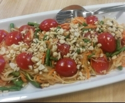 Variation Original thailändischer Papayasalat / Karottensalat