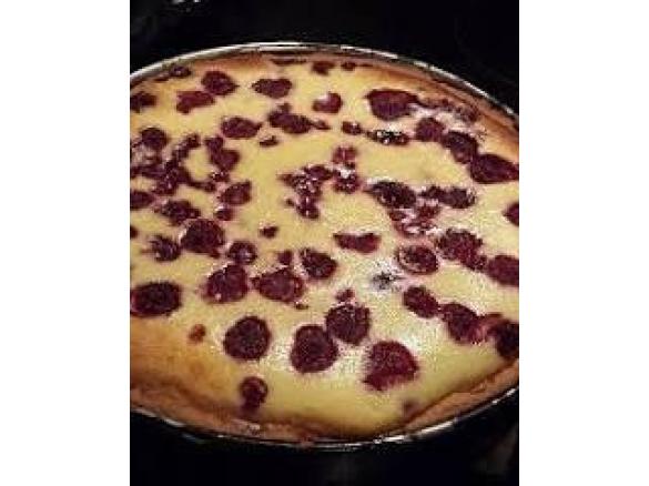 veganer Soja-Grieß-Auflauf mit Kirschen