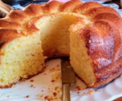 Zitronenkuchen mit frischer Bio-Zitronenschale