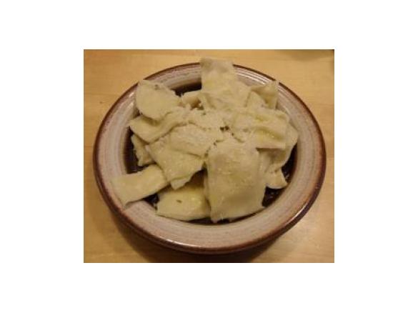 Frische Tortellini mit Käsefüllung