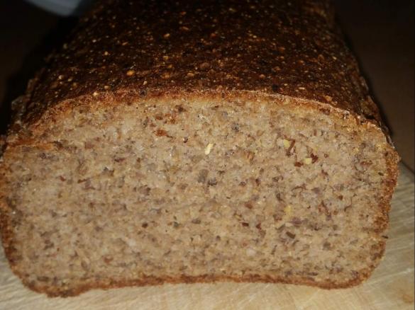 Roggenbrot mit Leinsamen